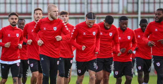 Samsunspor’da Milli Aranın Ardından Futbolcular Beşiktaş Maçı İçin Geri Dönüyor!